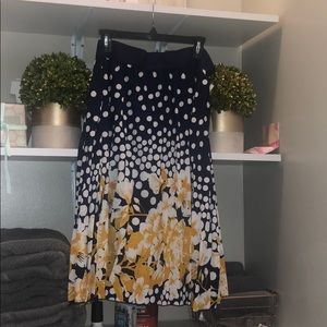 Floral print skirt